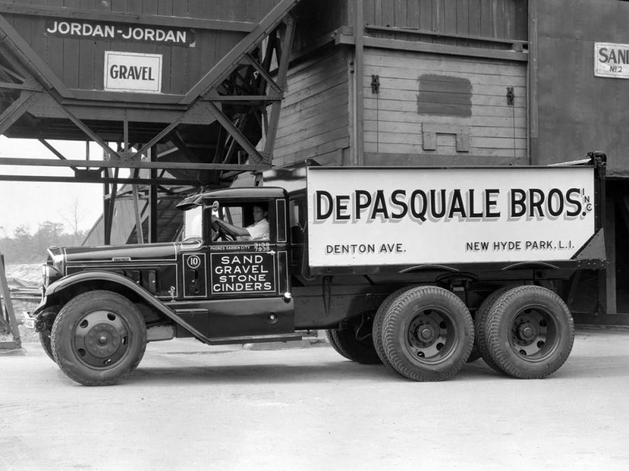 Sterling FCS210 Dump Truck '1930